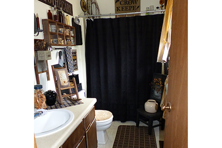 Townhomes of Cedar Village Bathroom
